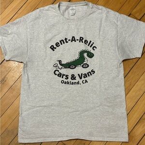 Hanes Gray T-Shirt with Green Reptile Graphic